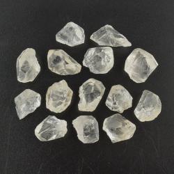 Neopracovaný kameň - krištáľ 15-20g
