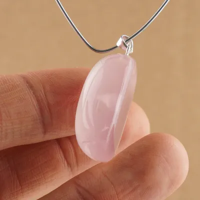 Prívesok - ruženín extra kvalita