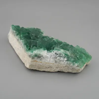 Drúza fluorit Madagaskar 1,35kg